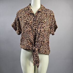 beachlunchlounge Leopard Button Down Shirt R15